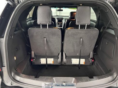 Used 2015 Ford Explorer XLT w/ Equipment Group 202B image 32