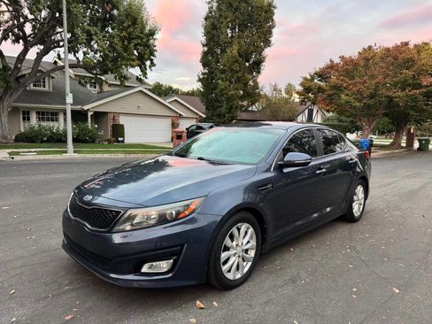 Used 2015 Kia Optima LX image 2