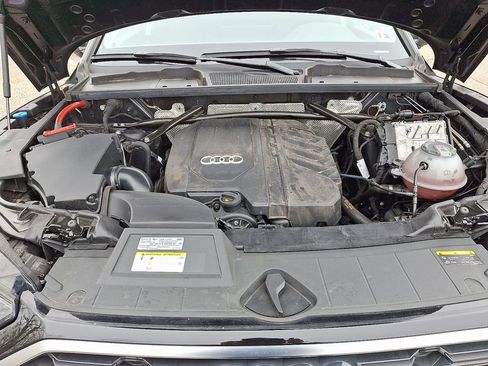 Certified 2023 Audi Q5 2.0T Premium w/ Convenience Package image 29