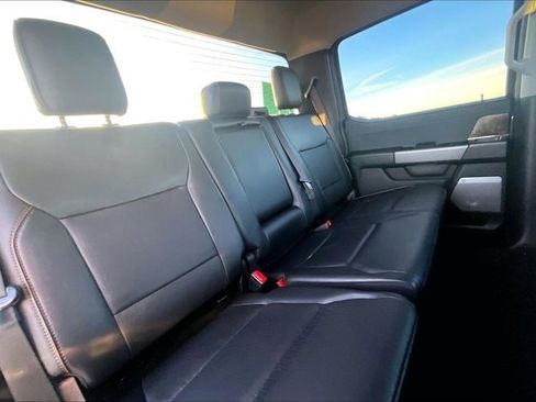 Used 2025 Ford F250 Lariat w/ Chrome Package image 26
