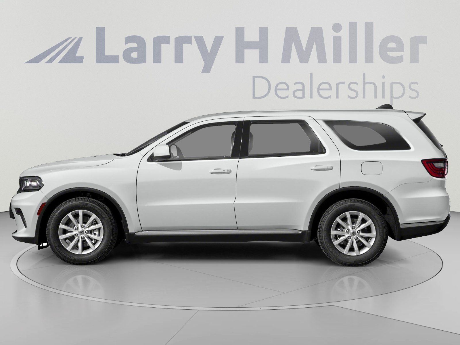 Used 2022 Dodge Durango R/T w/ Blacktop Package AWD/4WD image 4