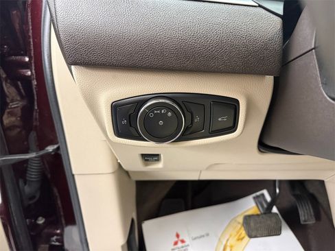 Used 2017 Lincoln MKC Reserve w/ Lincoln MKC Climate Package image 29