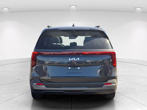 New 2025 Kia Carnival SX Prestige FWD image 5