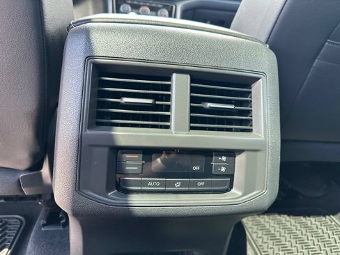 Certified 2023 Volkswagen Atlas SEL AWD/4WD image 23