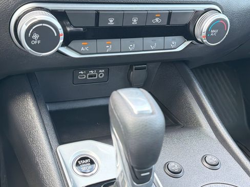 Used 2025 Nissan Altima 2.5 SV AWD/4WD image 23