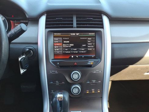 Used 2013 Ford Edge SEL image 16