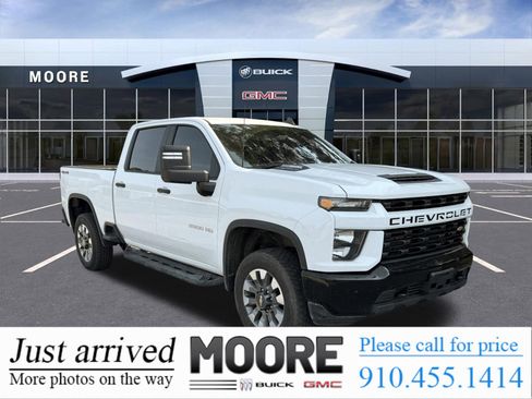 Used 2022 Chevrolet Silverado 2500 Custom w/ Custom Convenience Package AWD/4WD image 1