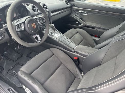 Used 2025 Porsche 718 Cayman GTS image 11