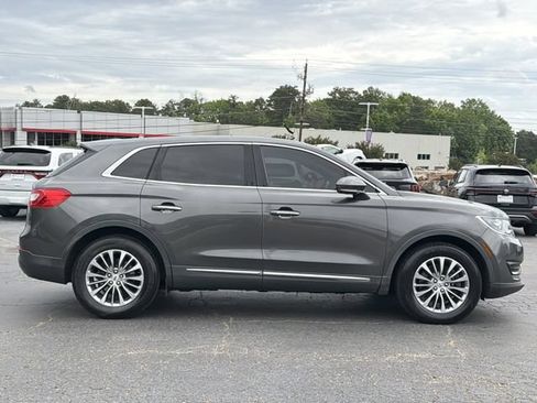 Used 2018 Lincoln MKX Select w/ Select Plus Package FWD image 8