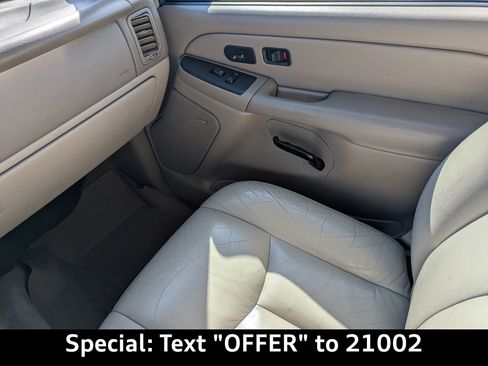 Used 2006 Chevrolet Suburban Z71 w/ Z71 Preferred Equipment Group image 16