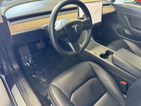 Used 2018 Tesla Model 3 Mid Range image 12