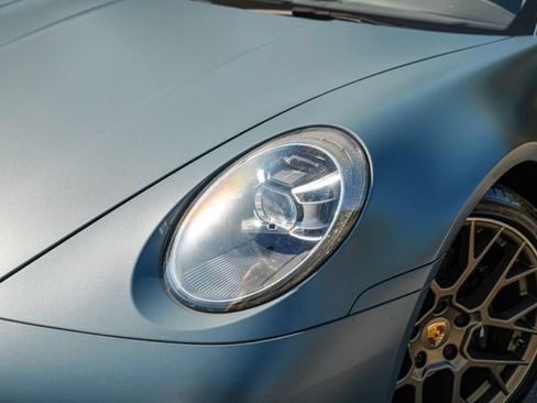 Used 2020 Porsche 911 Carrera 4S AWD/4WD image 5