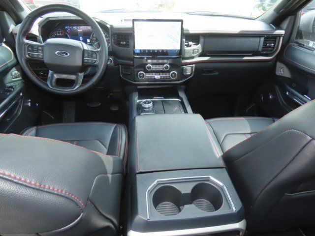 Used 2024 Ford Expedition Limited RWD image 23