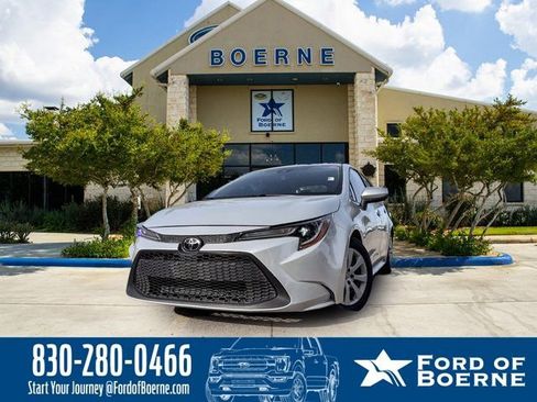 Used 2021 Toyota Corolla LE FWD image 1