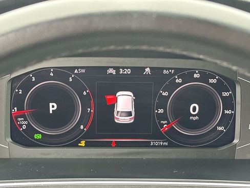 Used 2022 Volkswagen Tiguan SEL R-Line AWD/4WD image 10
