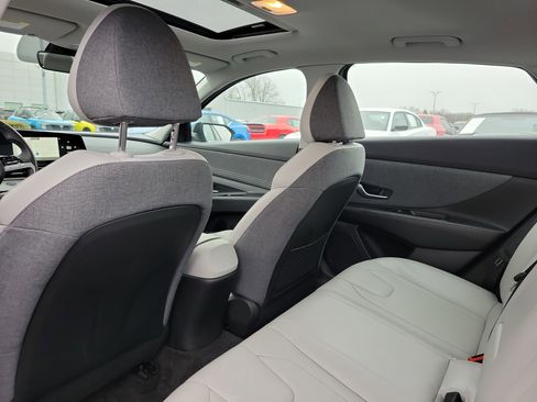 Used 2023 Hyundai Elantra Limited w/ Cargo Package image 14