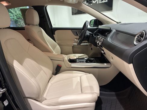 Used 2023 Mercedes-Benz GLA 250 4MATIC image 19