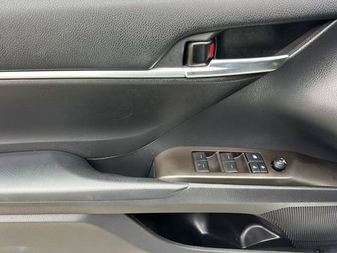 Used 2021 Toyota Camry LE FWD image 13