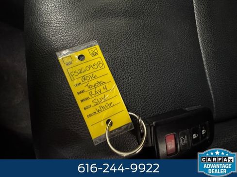 Used 2016 Toyota RAV4 SE FWD image 26