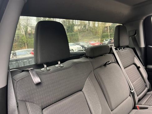 Used 2022 GMC Sierra 1500 Elevation image 28