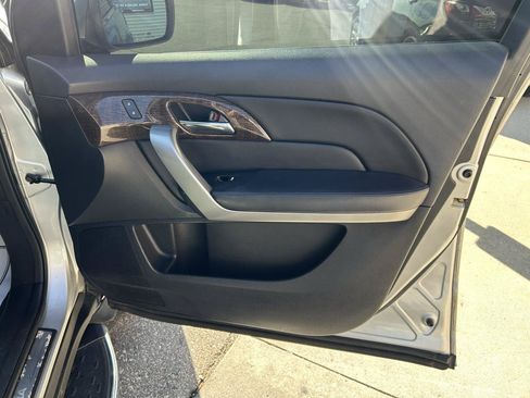 Used 2011 Acura MDX w/ Technology Package AWD/4WD image 17
