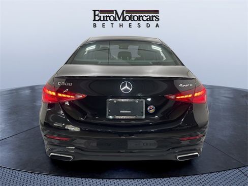 Used 2025 Mercedes-Benz C 300 4MATIC Sedan image 4