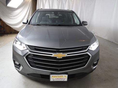 Used 2020 Chevrolet Traverse LT w/ LT Premium Package AWD/4WD image 6