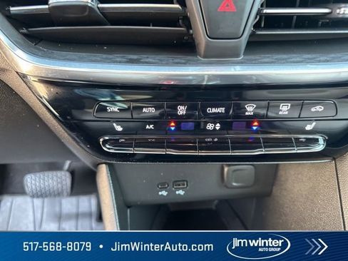 Used 2024 Buick Encore GX Avenir w/ Avenir Convenience Package AWD/4WD image 26