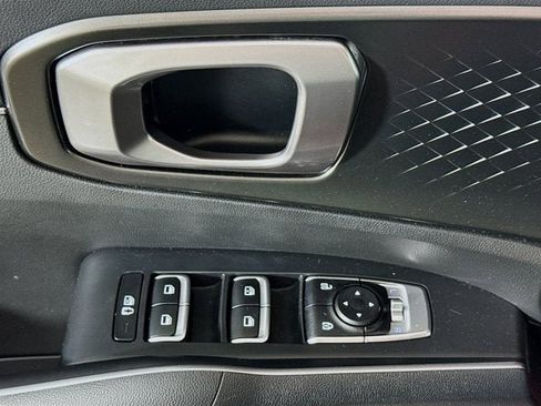 Certified 2023 Kia Sorento EX AWD/4WD image 18
