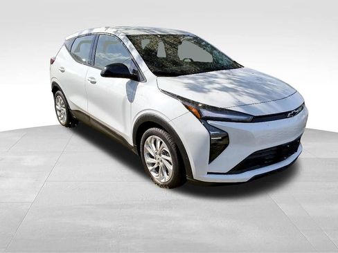 New 2027 Chevrolet Bolt LT w/ Comfort Package FWD image 3