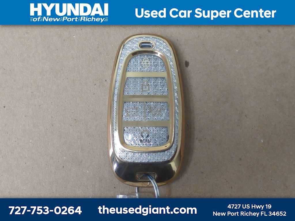 Certified 2023 Hyundai Santa Fe SEL w/ Premium Package FWD image 35