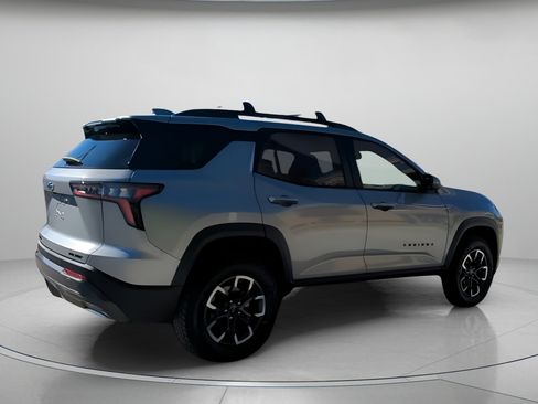 Used 2025 Chevrolet Equinox ACTIV w/ Convenience Package III image 28