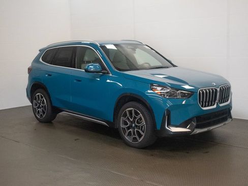 Used 2025 BMW X1 xDrive28i AWD/4WD image 1