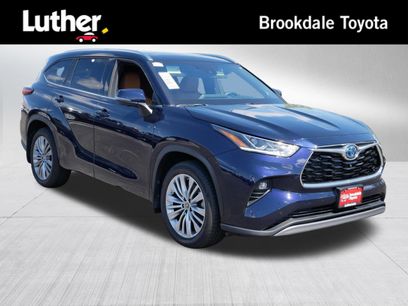 Used 2023 Toyota Highlander Platinum