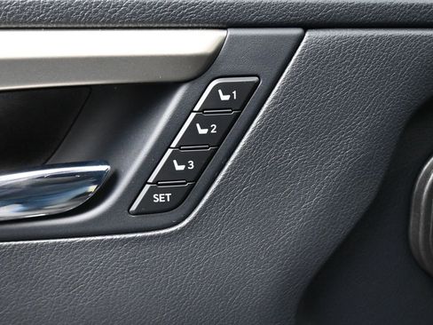 Used 2022 Lexus RX 350L Premium w/ Premium Package image 5