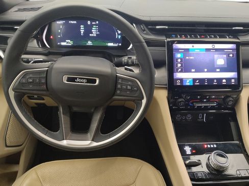 Used 2022 Jeep Grand Cherokee Limited 4xe w/ Luxury Tech Group II image 22