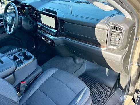 Used 2024 GMC Sierra 1500 Elevation image 28