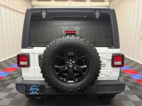 Used 2022 Jeep Wrangler Unlimited Sport AWD/4WD image 5