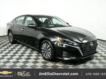Used 2024 Nissan Altima 2.5 SV
