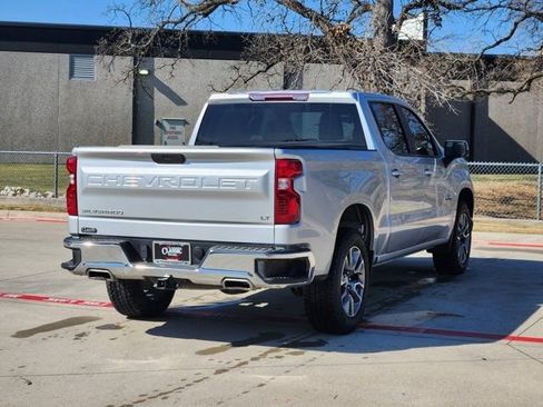 Used 2022 Chevrolet Silverado 1500 LT w/ Z71 Off-Road Package image 16
