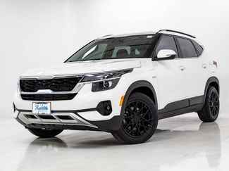 Used 2023 Kia Seltos EX video 1