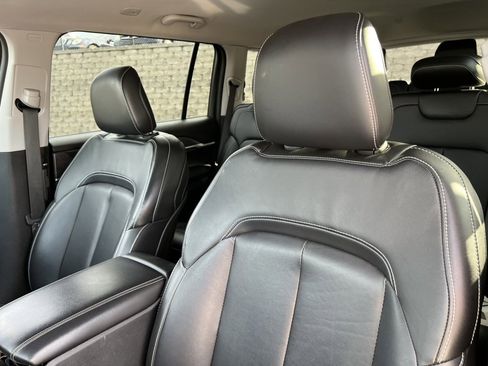 Used 2022 Jeep Grand Cherokee L Limited image 15