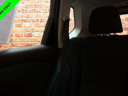 Used 2023 Nissan Rogue S image 54