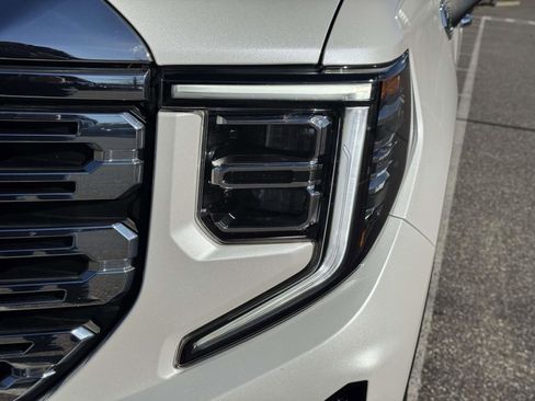 Used 2023 GMC Sierra 1500 Denali image 5