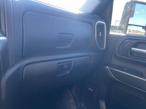 Used 2022 GMC Sierra 2500 AT4 w/ AT4 Premium Plus Package image 43
