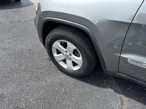 Used 2013 Jeep Grand Cherokee Laredo AWD/4WD image 7