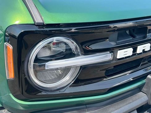 Used 2023 Ford Bronco Outer Banks AWD/4WD image 13
