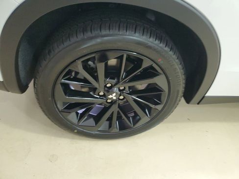 New 2025 Mitsubishi Outlander SEL Black Edition image 7