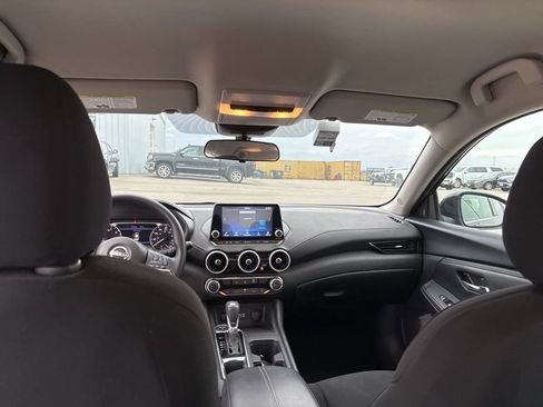 Used 2024 Nissan Sentra SV image 17