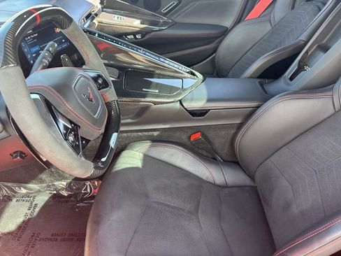 Used 2025 Chevrolet Corvette Z06 w/ Stealth Interior Trim Package RWD image 6